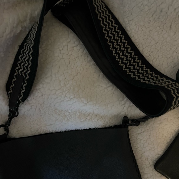 Callista black leather bag with matching pouch - Picture 3 of 14